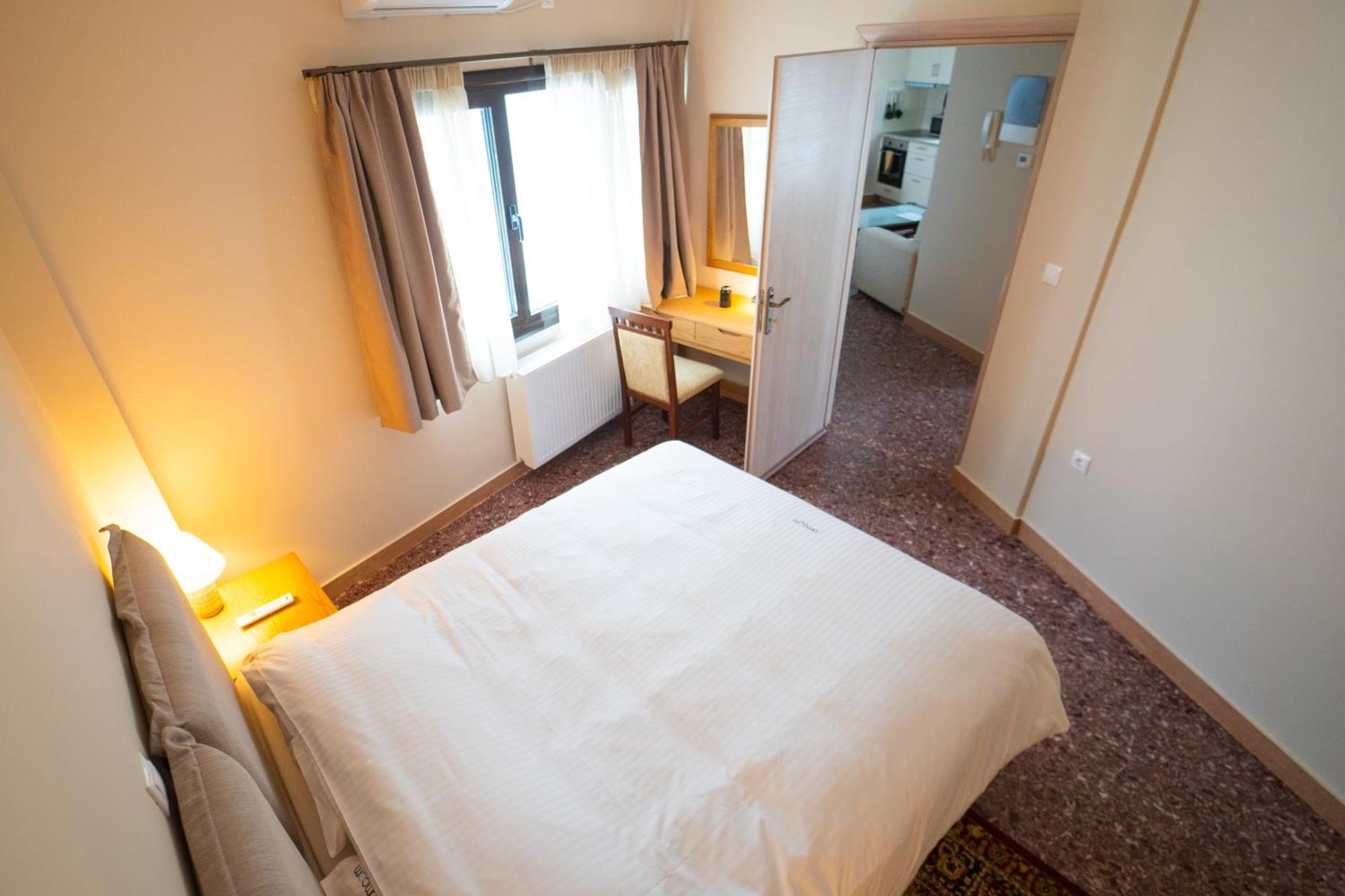 Luxury Apartment In Plaka - Acropolis Athen Eksteriør billede